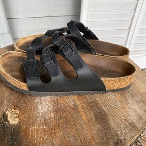 Women’s size 40 black Birkenstock’s